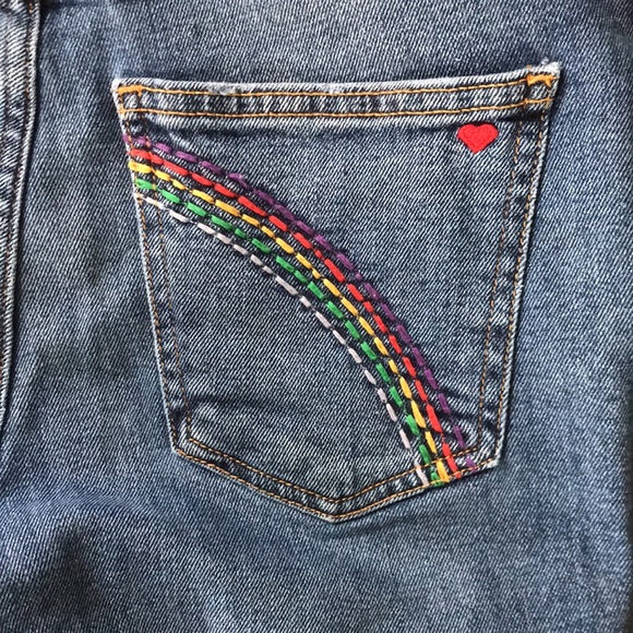 Adorable Sundry rainbow LOVE shorts 27 🌈❤️🍓 - Picture 5 of 7